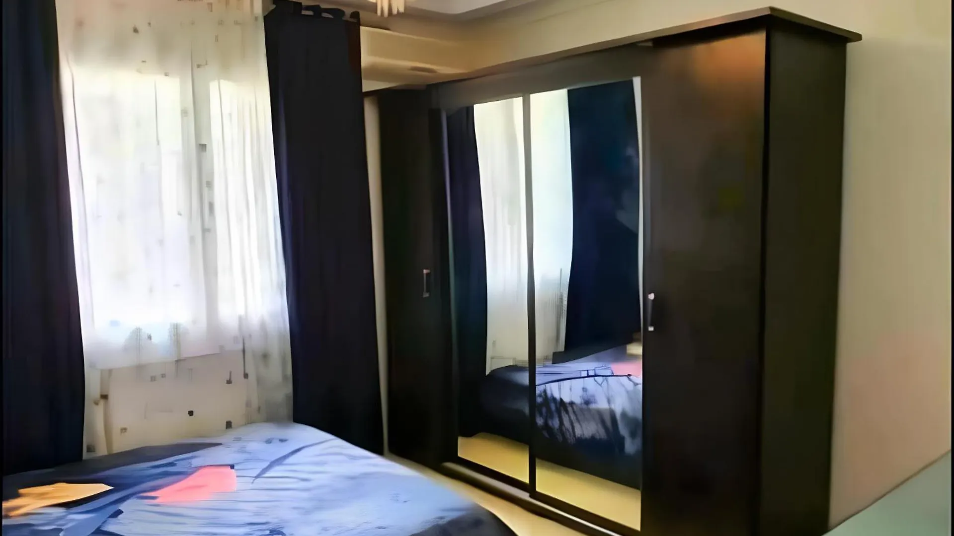 Appartement 141M2 Moderne Haut Standing De 3 Chambres - Internet Fibre A Ennasr 2 - Ideal Pour Famille - Service Navette Borj Turki 0*,  Tunisia