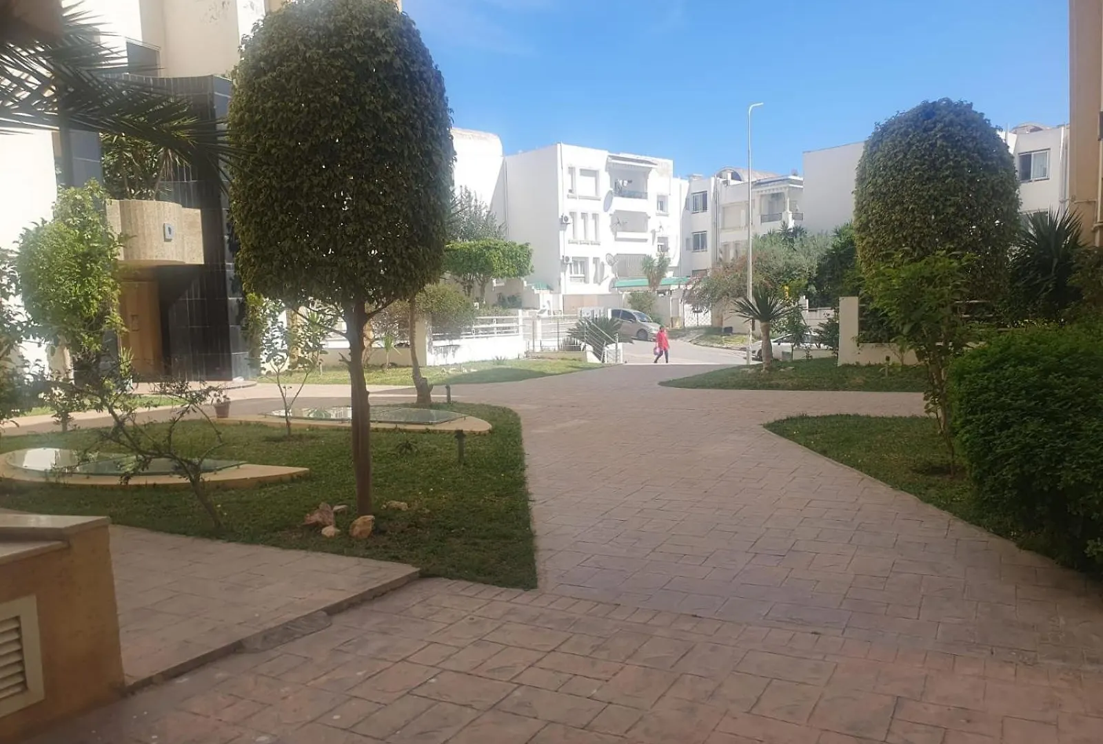 Appartement 141M2 Moderne Haut Standing De 3 Chambres - Internet Fibre A Ennasr 2 - Ideal Pour Famille - Service Navette Borj Turki